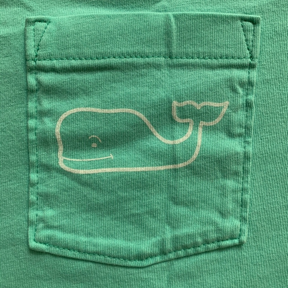 Vineyard vines T-shirt
